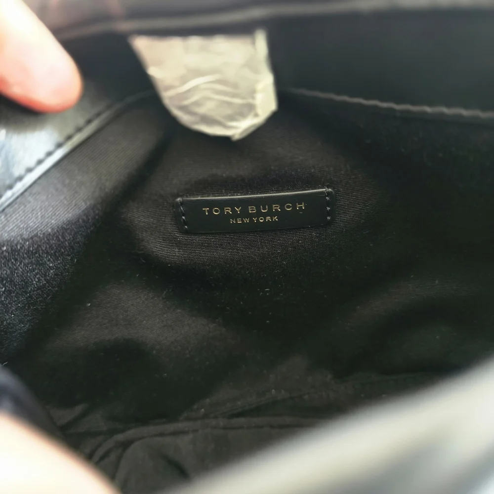 Tory Burch Small Kira Diamond Leather Crossbody Bag Black - Picture 5 of 10